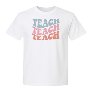 Teacher T-Shirt, Retro Repeated Teach Lettering Graphic for Elementary School Educators and Staff