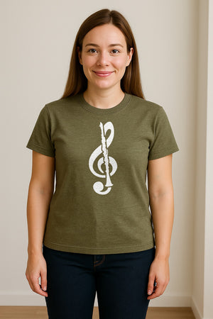 Clarinet T-Shirt, Distressed Treble Clef Musician Graphic for Band Members and Music Lovers