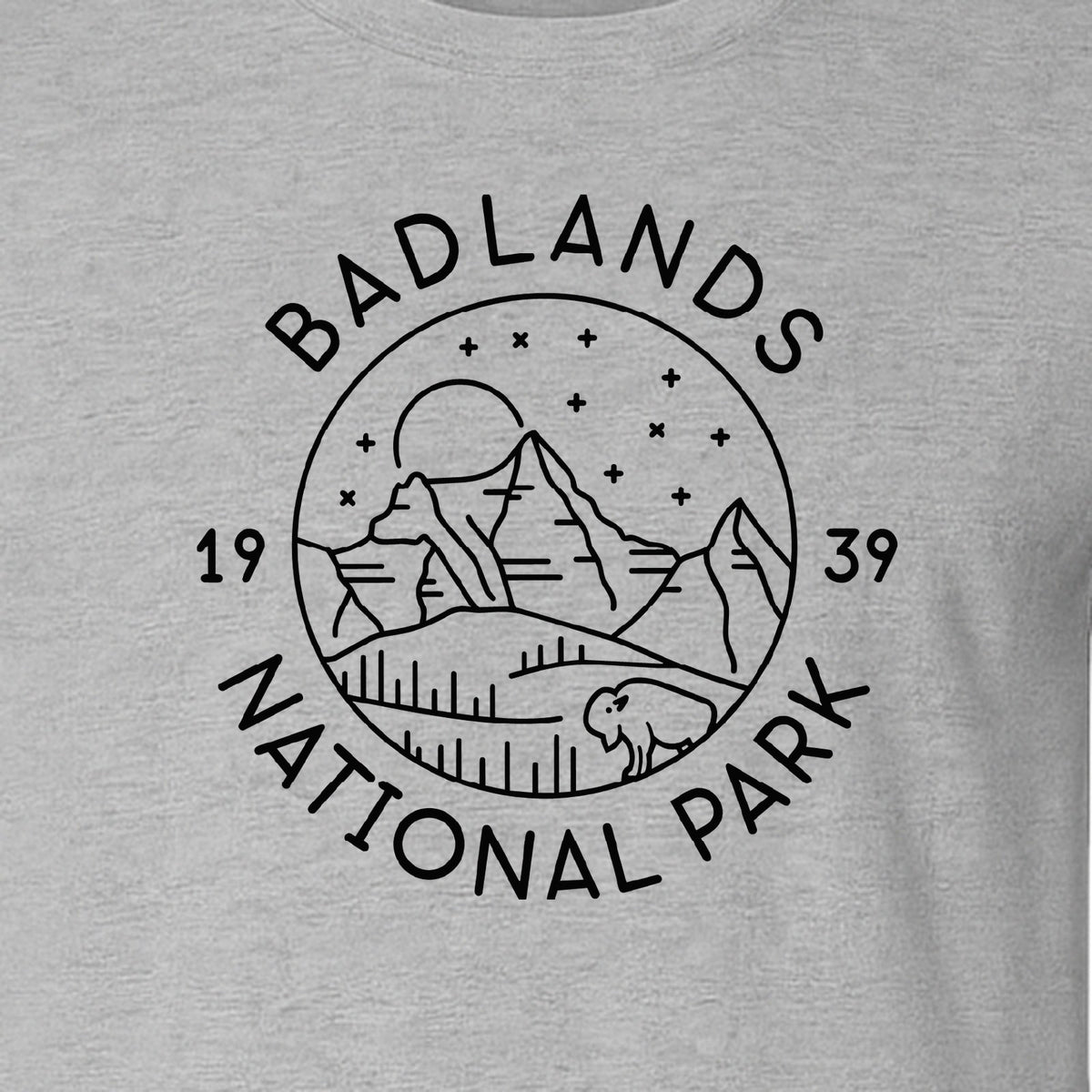 Badlands National Park T-Shirt, 1939 Mountain and Bison Graphic for Hiking Family Trips
