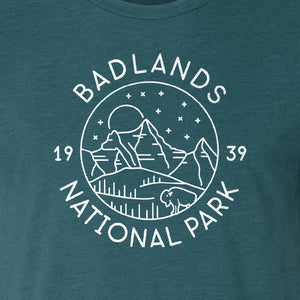 Badlands National Park T-Shirt, 1939 Mountain and Bison Graphic for Hiking Family Trips