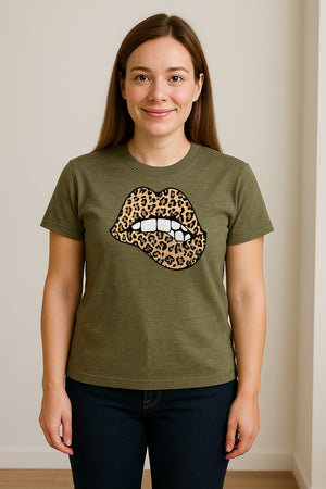 Leopard Lips T-Shirt, Biting Lip Animal Print Graphic Tee for Trendy Fashion Lovers