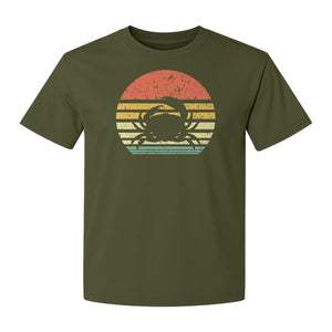 Crab T-Shirt, Retro Sunset Stripe Graphic for Beach Lovers and Animal Fans