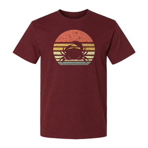 Crab T-Shirt, Retro Sunset Stripe Graphic for Beach Lovers and Animal Fans