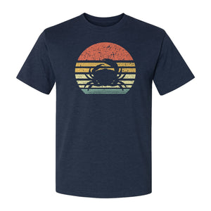 Crab T-Shirt, Retro Sunset Stripe Graphic for Beach Lovers and Animal Fans