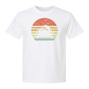 Crab T-Shirt, Retro Sunset Stripe Graphic for Beach Lovers and Animal Fans