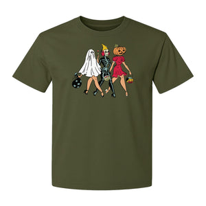 Halloween T-Shirt, Retro Ghost Skeleton and Pumpkin Costume Graphic for Spooky Season Parties