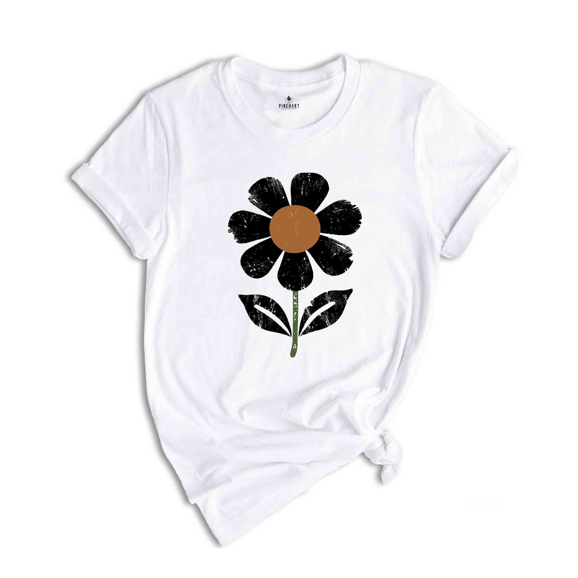 Cute Flower Shirt, Botanical Shirt, wildflower shirt, Plant Shirt, Retro Floral Shirt, Garden Shirt, Trendy Mom Shirt