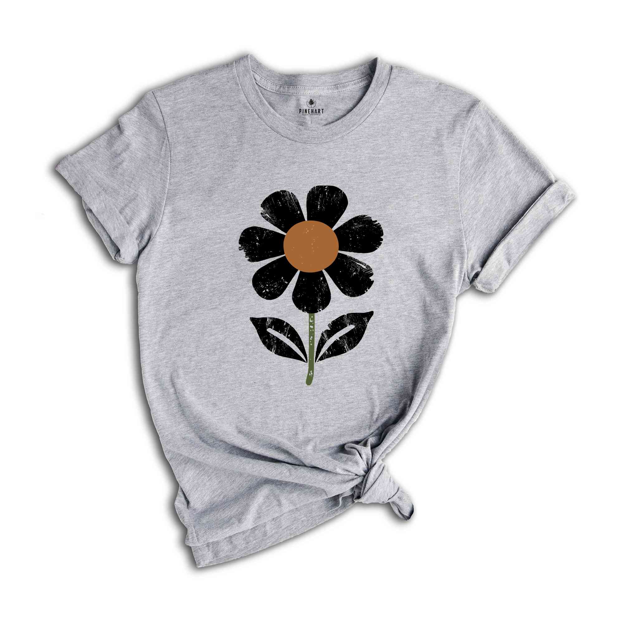 Cute Flower Shirt, Botanical Shirt, wildflower shirt, Plant Shirt, Retro Floral Shirt, Garden Shirt, Trendy Mom Shirt