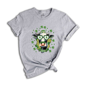 Funny Western St Patricks Day Shirt, Cow Western T-Shirt, St Patrick's Highland Cow T-Shirt, Shamrock Shirt, Funny Lucky Shirt