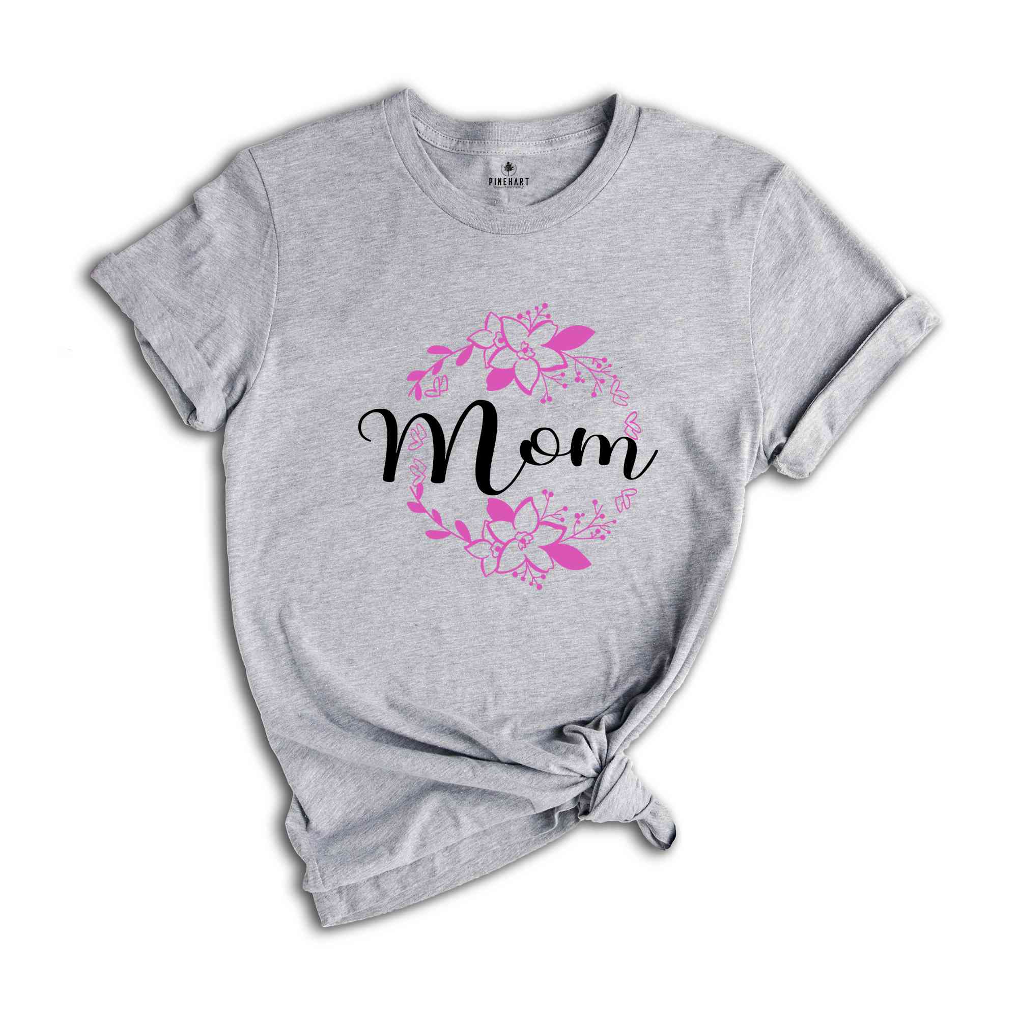 Mom Shirt, Mom Heart Shirt, Mothers Day Gift, Custom Shirt for Mothers, Mom T shirt, Mommy Tee, Mom Personalization Gift, New Mommy Gift