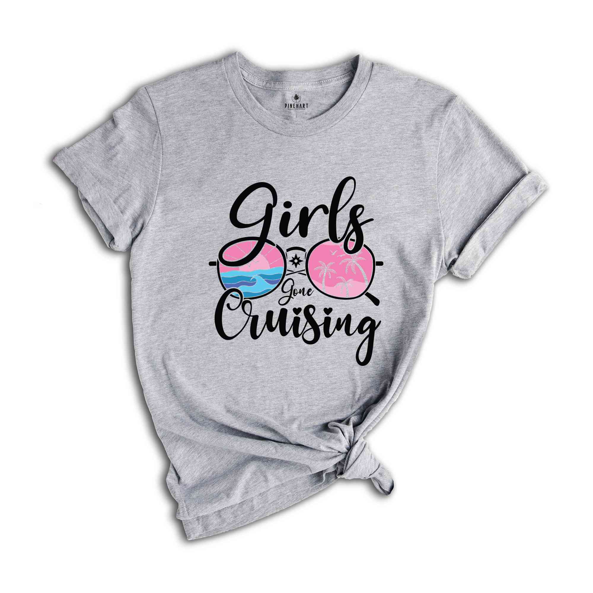 Girls Gone Cruising T-Shirt, Summer Holiday Shirt, Aesthetic Girls Weekend Shirt, Gift For Best Friend