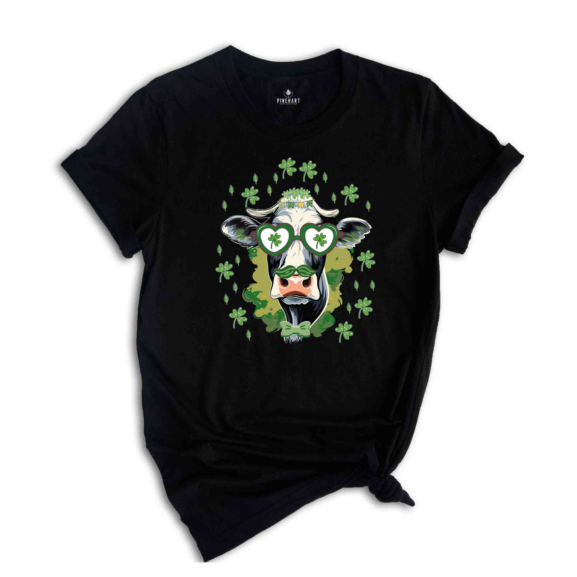 Funny Western St Patricks Day Shirt, Cow Western T-Shirt, St Patrick's Highland Cow T-Shirt, Shamrock Shirt, Funny Lucky Shirt