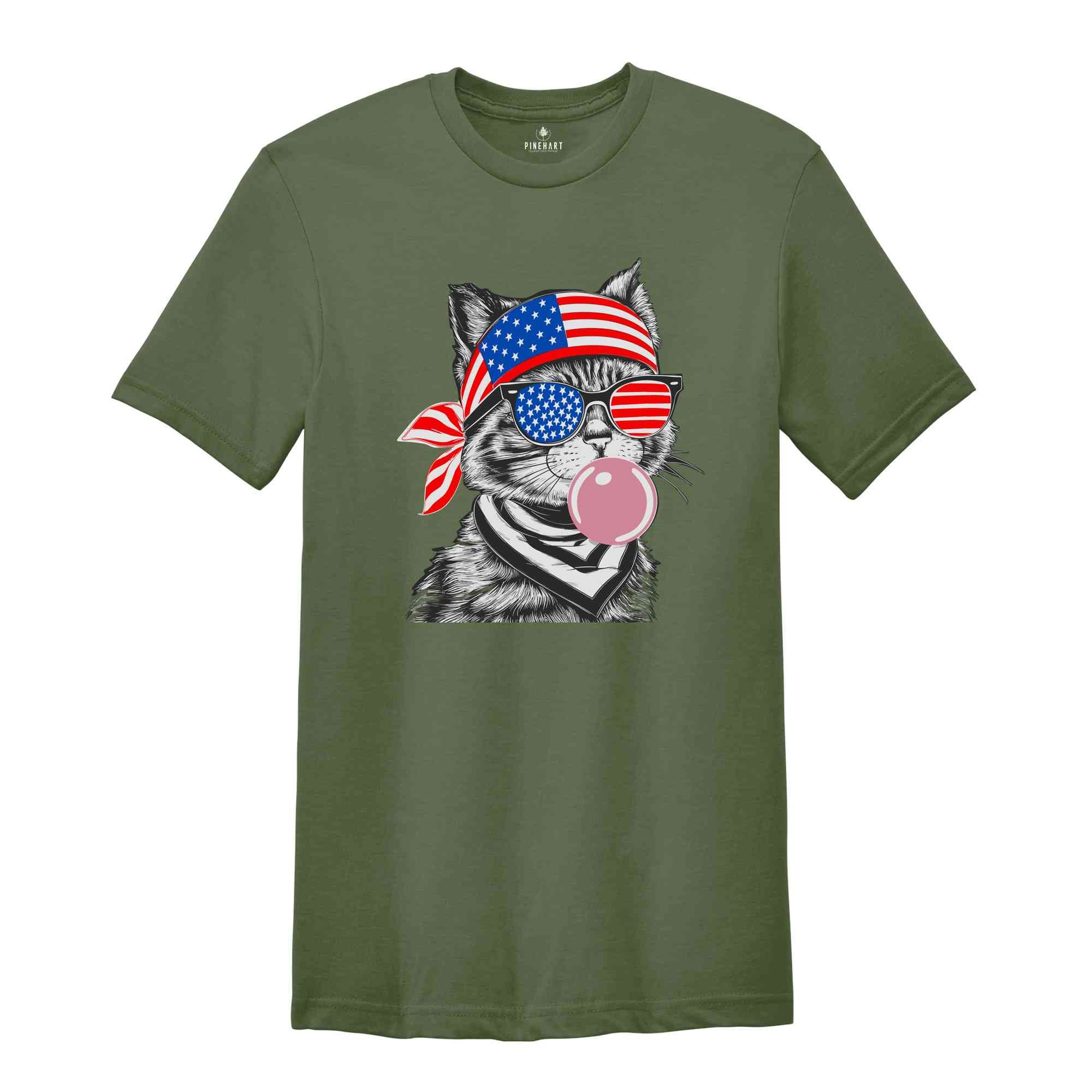 4th of July cat Shirt, Patriotic cat Shirt, Bubble Gum Cat Shirt, 4th of July Gift, Cat blowing Bubble Gum Shirt, Bubblegum Cat Tee