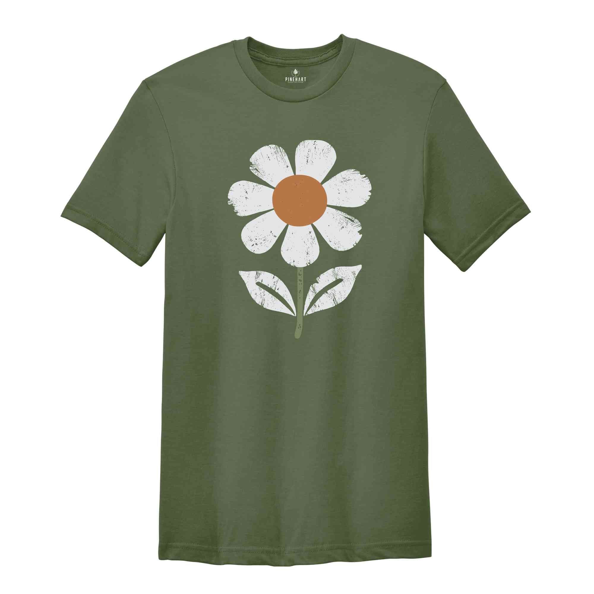 Cute Flower Shirt, Botanical Shirt, wildflower shirt, Plant Shirt, Retro Floral Shirt, Garden Shirt, Trendy Mom Shirt