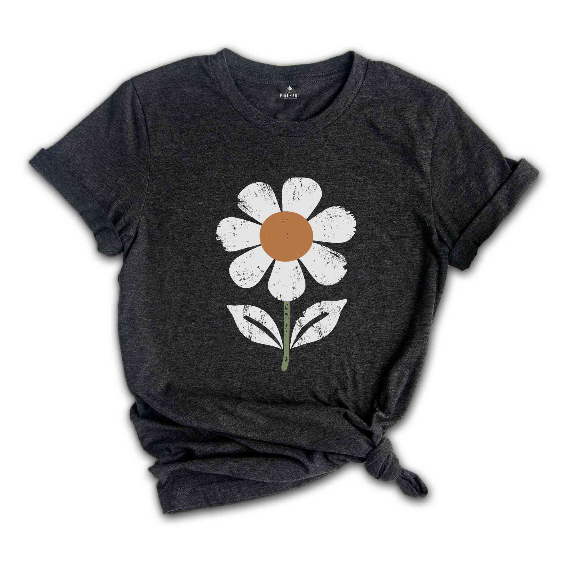 Cute Flower Shirt, Botanical Shirt, wildflower shirt, Plant Shirt, Retro Floral Shirt, Garden Shirt, Trendy Mom Shirt