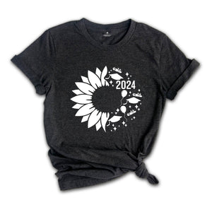 Senior 2025 Sunflower T-Shirt, Graduation 2025 Shirt, Graduation Gift, Class of Shirts 2025, Grad Of 2025 Tee, Last Day of School