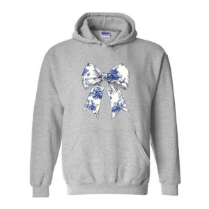 Blue Chinoiserie Bow Hoodie , Toile De Jouy Hoodie, Coquette Bow Blue Hoodie, Cute Mom Hoodie, Toile Blue Bow Hoodie