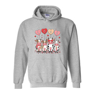 Cow Valentines Sweatshirt, Cow Lover Gift, Valentines Day Hoodie, Cow Hoodie, Valentines Day Hoodie, XOXO Hoodie, Love Sweatshirt