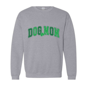 St. Patricks Day Dog Mom Sweatshirt, Lucky Dog Mom Sweatshirt, Shamrock Sweatshirt, Dog Mom Crewneck, Dog Owner Gift, Irish Sweatshirt