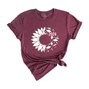 Senior 2025 Sunflower T-Shirt, Graduation 2025 Shirt, Graduation Gift, Class of Shirts 2025, Grad Of 2025 Tee, Last Day of School