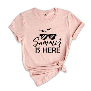 Summer in Here Shirt, Trendy Summer Shirt, T-shirt Summer Vibes, Summer Holiday Shirt, Summer Weekend Shirt, Glasses With Birds Shirt