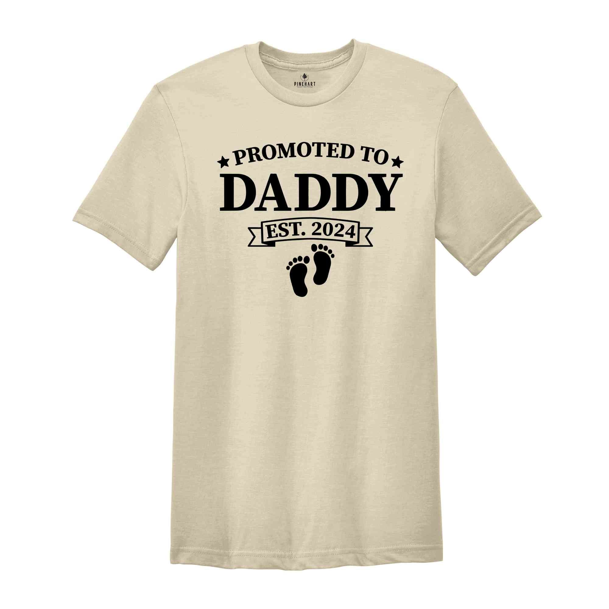 Baby Announcement, Promoted to Mommy and Daddy Est 2024, New Mother Shirt, New Father Shirt, New Parents Shirt, New Mommy Tee