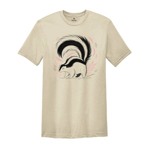 Skunk Shirt, Cute Skunks Shirts, Animals T-Shirt, Vintage Sketch Theme, Wildlife Top, Cute Gift Ideas