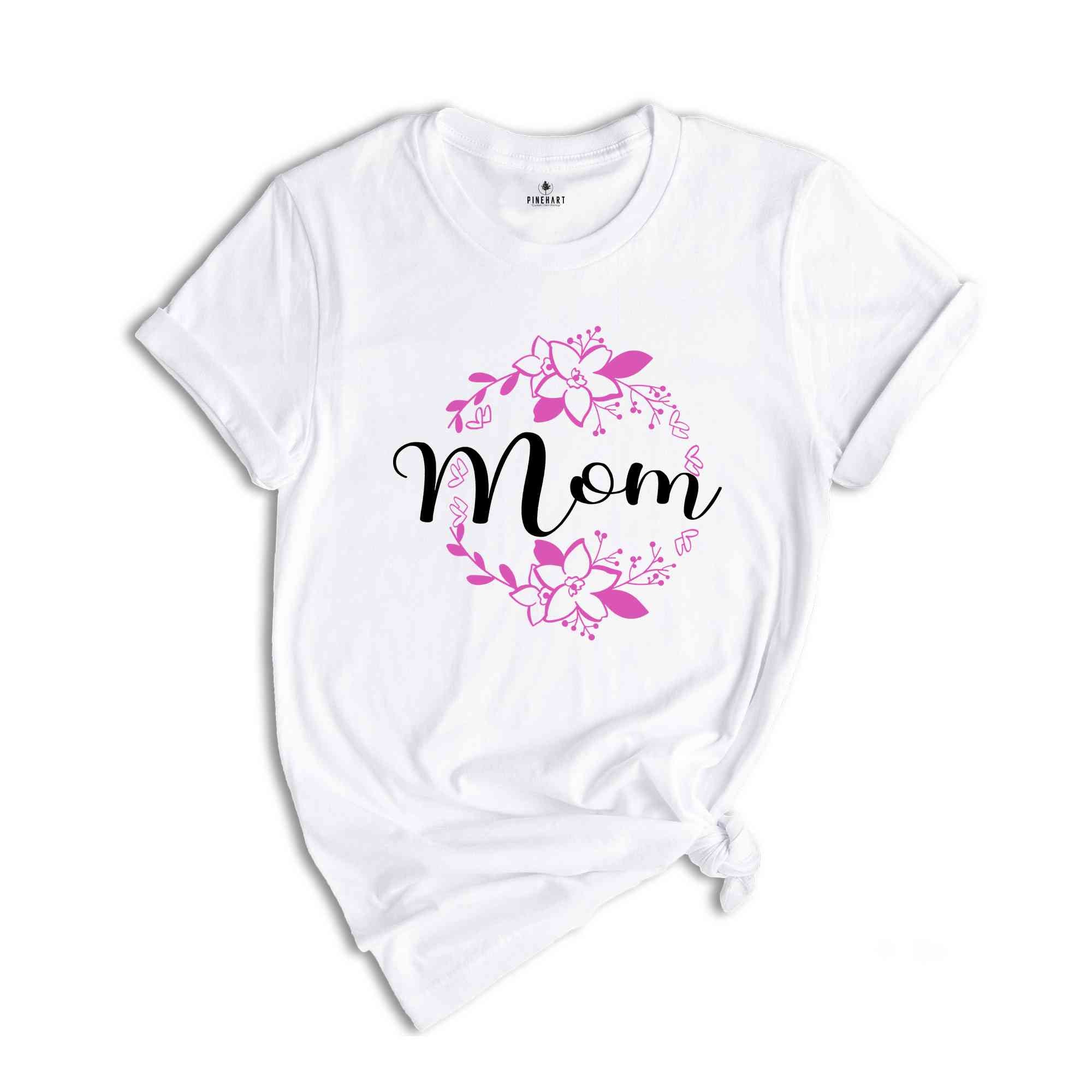 Mom Shirt, Mom Heart Shirt, Mothers Day Gift, Custom Shirt for Mothers, Mom T shirt, Mommy Tee, Mom Personalization Gift, New Mommy Gift